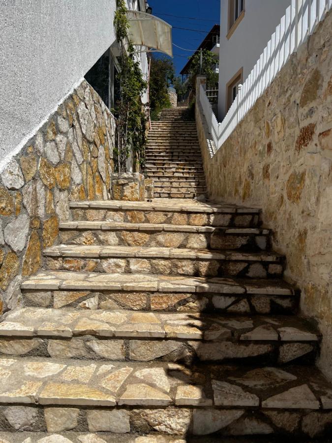 Fane'S Apartments Himare Buitenkant foto