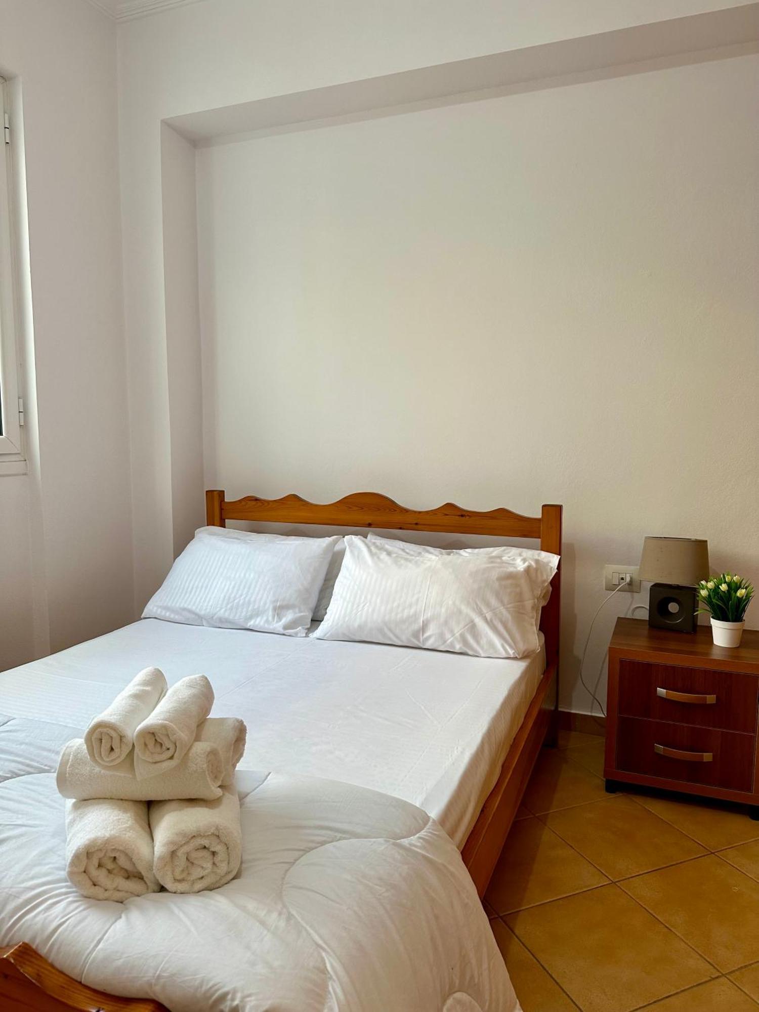 Fane'S Apartments Himare Buitenkant foto